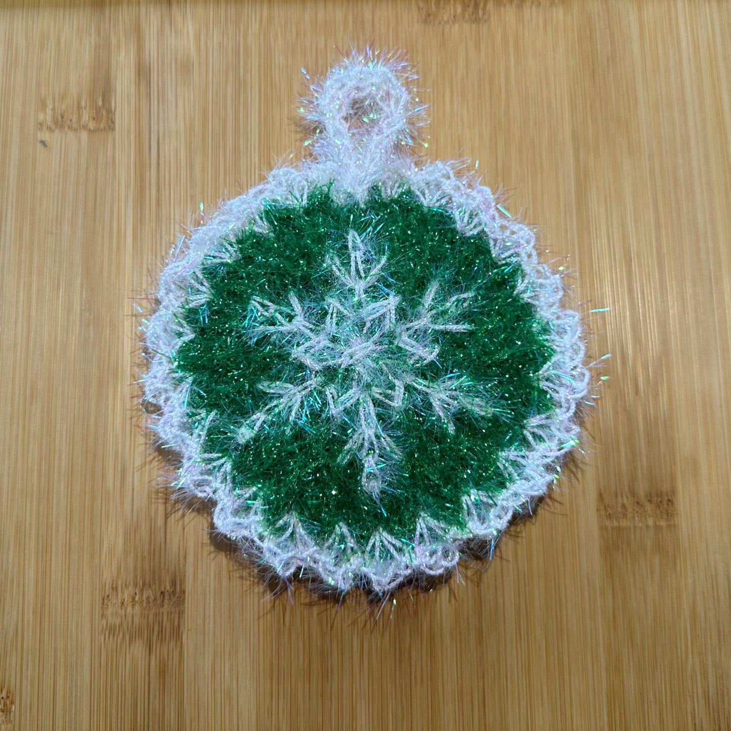 Round Snowflake Household Scrubby