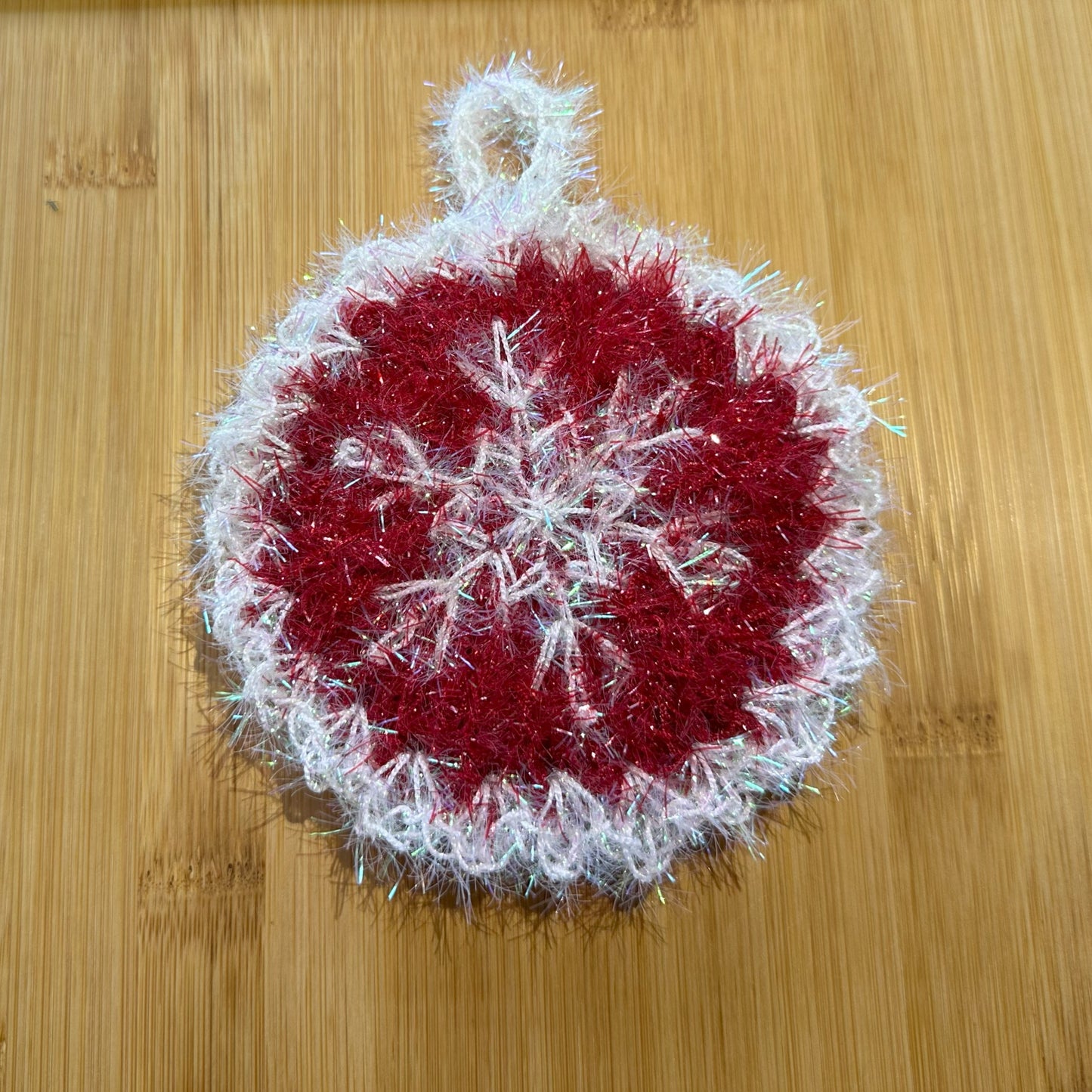 Round Snowflake Household Scrubby