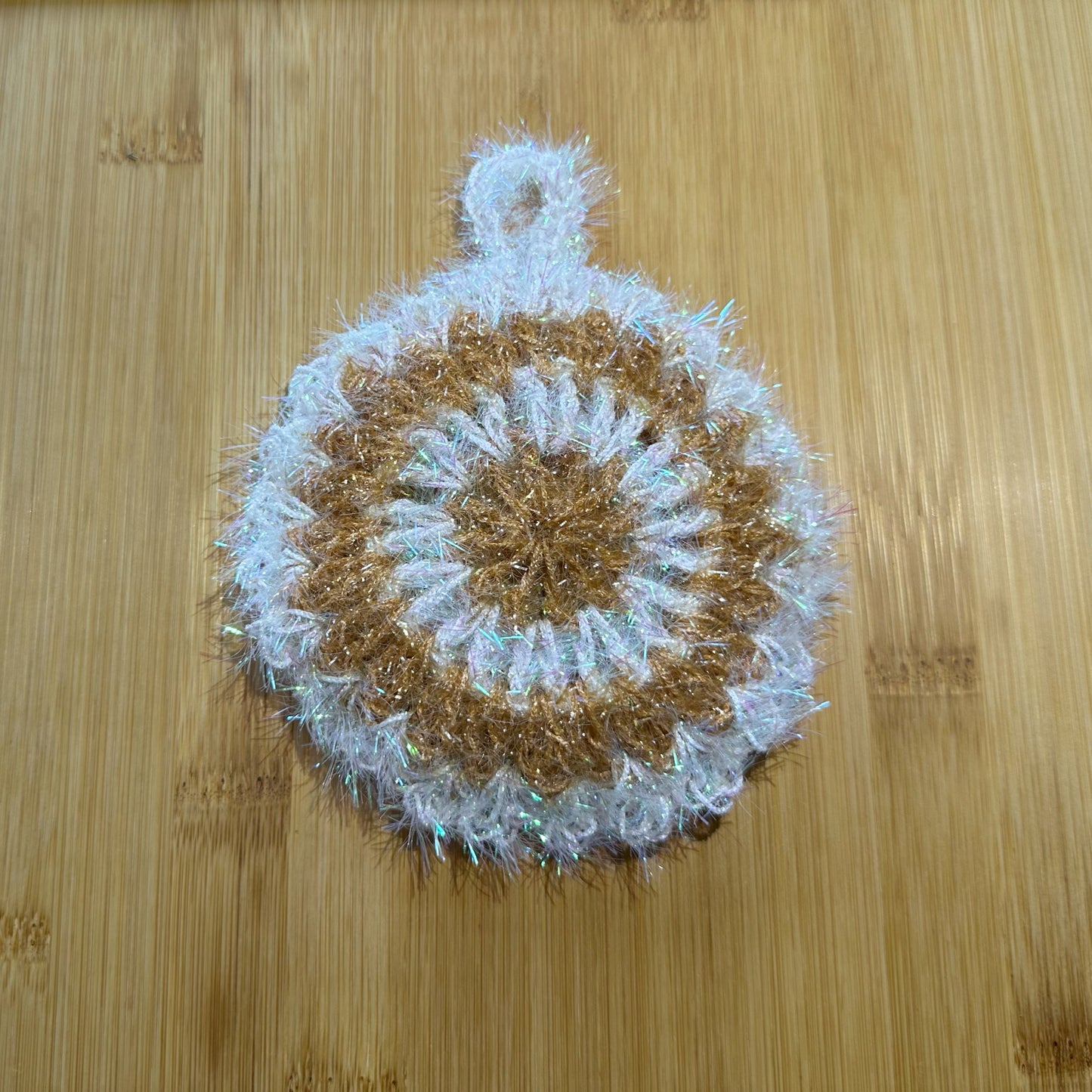 Round Snowflake Household Scrubby