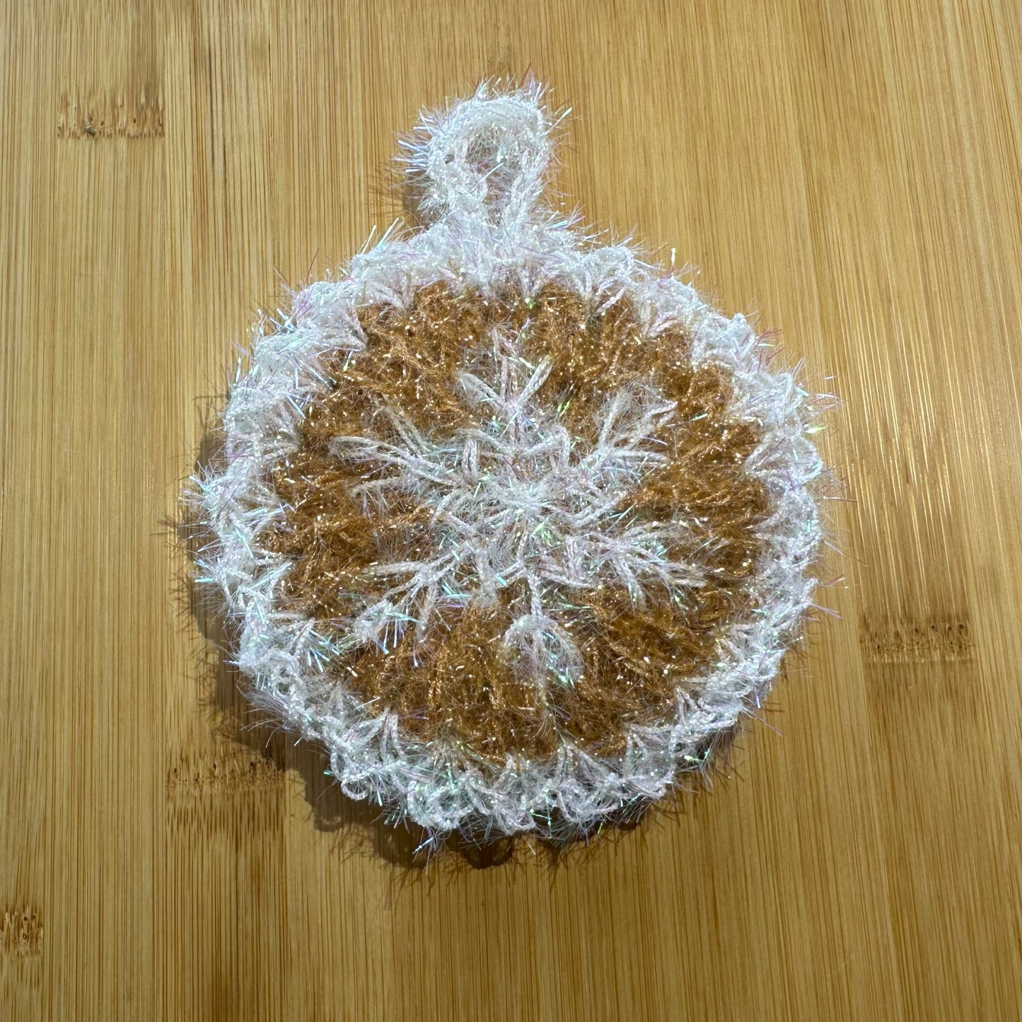 Round Snowflake Household Scrubby