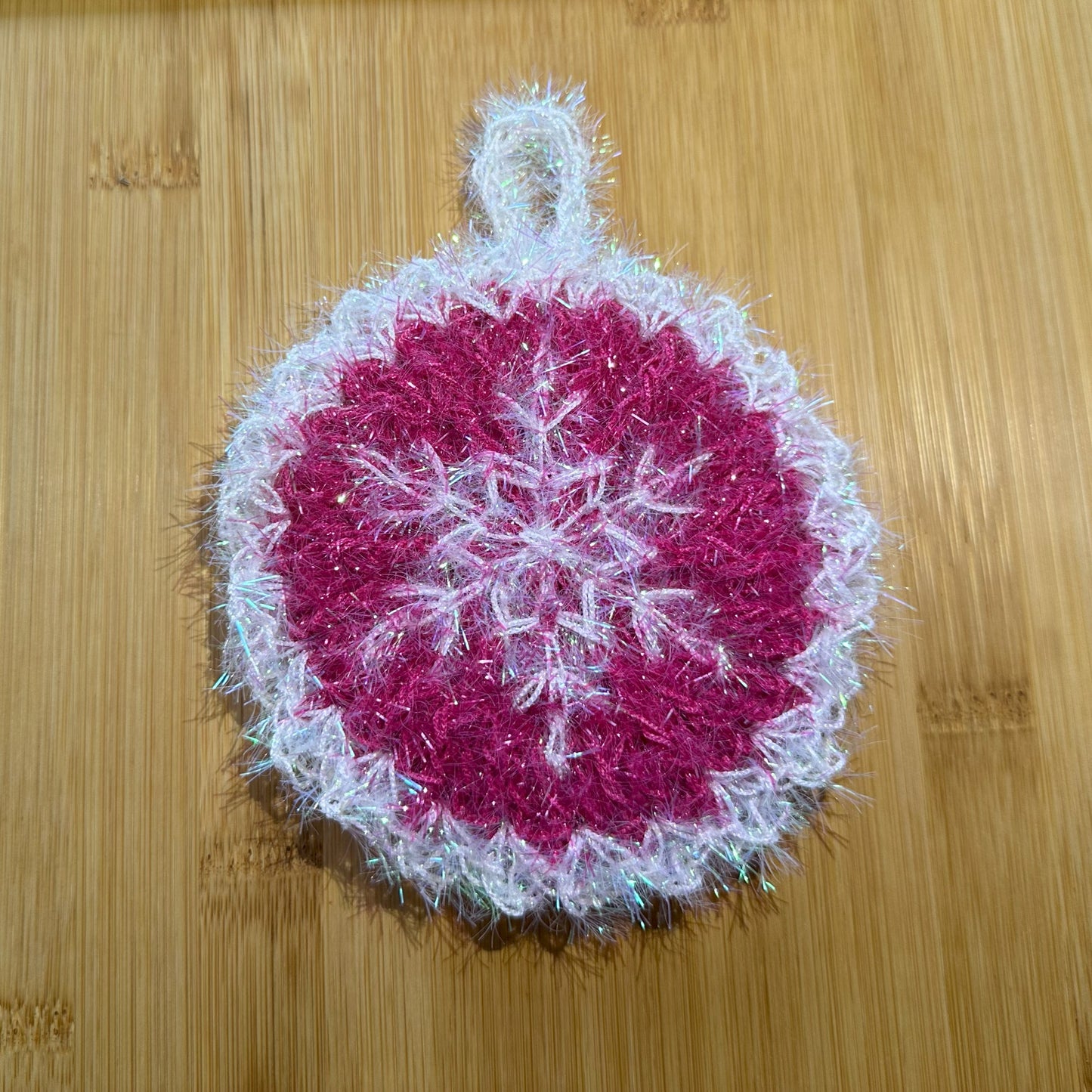 Round Snowflake Household Scrubby