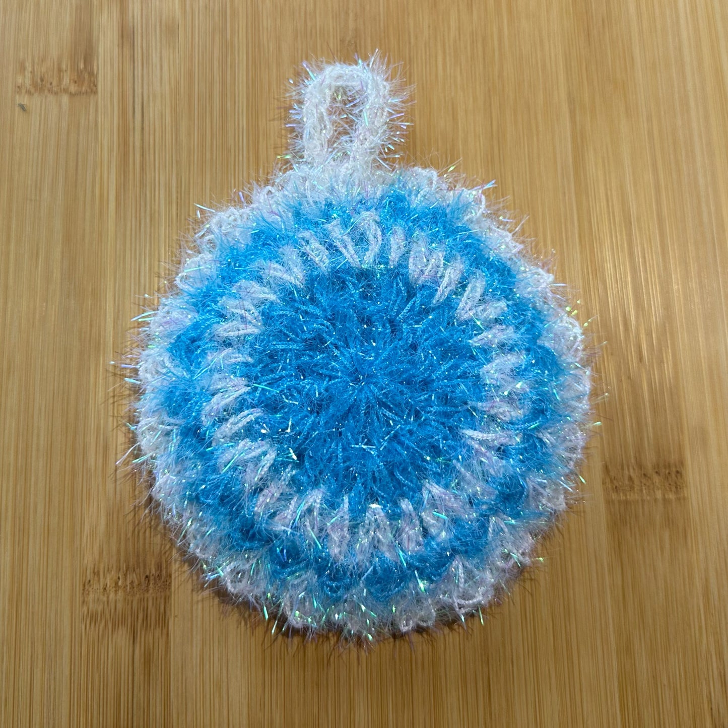 Round Snowflake Household Scrubby