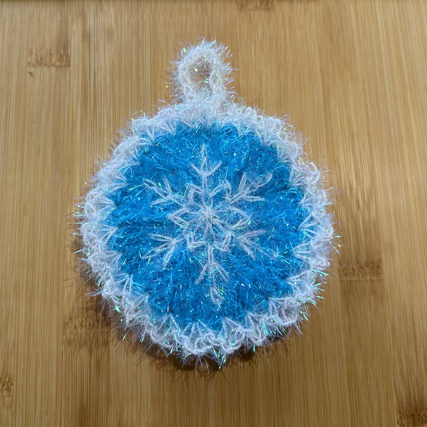 Round Snowflake Household Scrubby